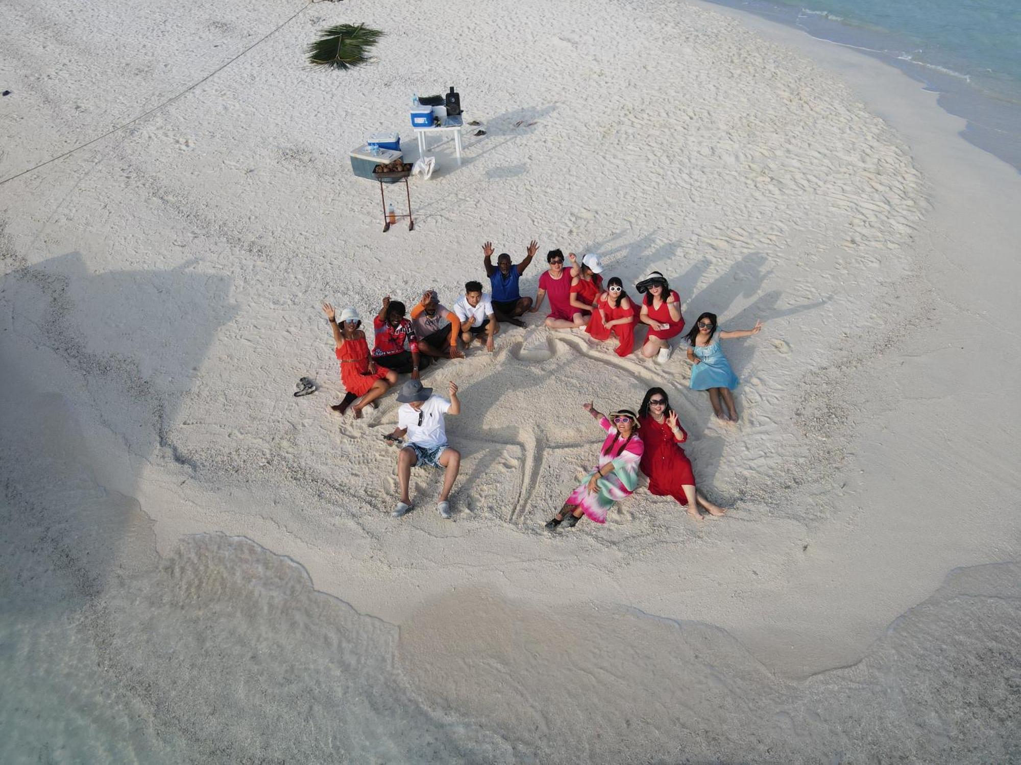 Masfalhi View Inn Felidhoo Exterior photo
